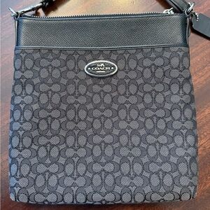 Coach North South Swingpack w/ signature jacquard fabric black & gray pattern.